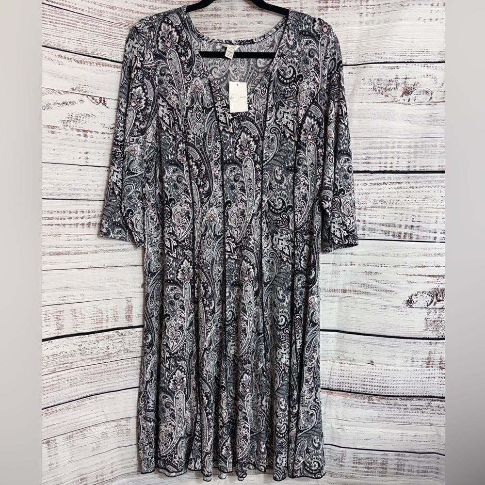 EST. 1946 Dress Womens Plus Sz 14/16 Spring Filing V Neck jersey paisley pleated